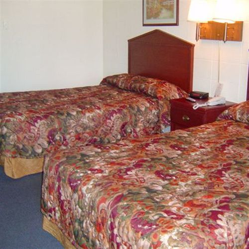 Relax Inn St. Robert Zimmer foto